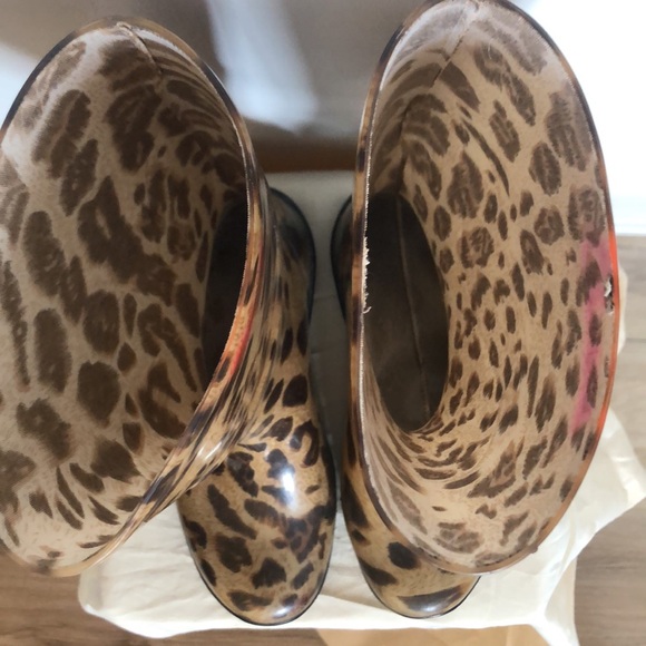 Sasha - Leopard Print Rain Boots 🐆 - Picture 9 of 10